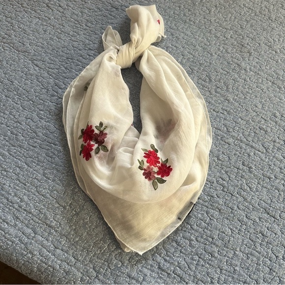 Scarf Large Rectangle Floral Embroidery White & Red Shawl or Cover Up 66” x 35” - Picture 5 of 8